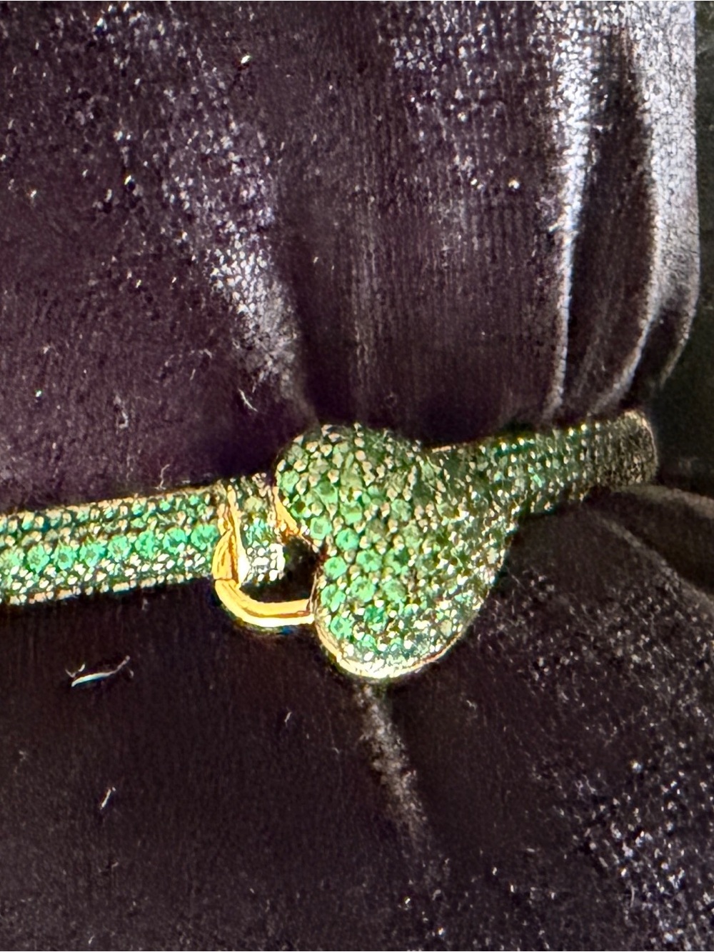 Source Unknown Emerald Crystal Heart Knot Belt with Gold-Tone Detail